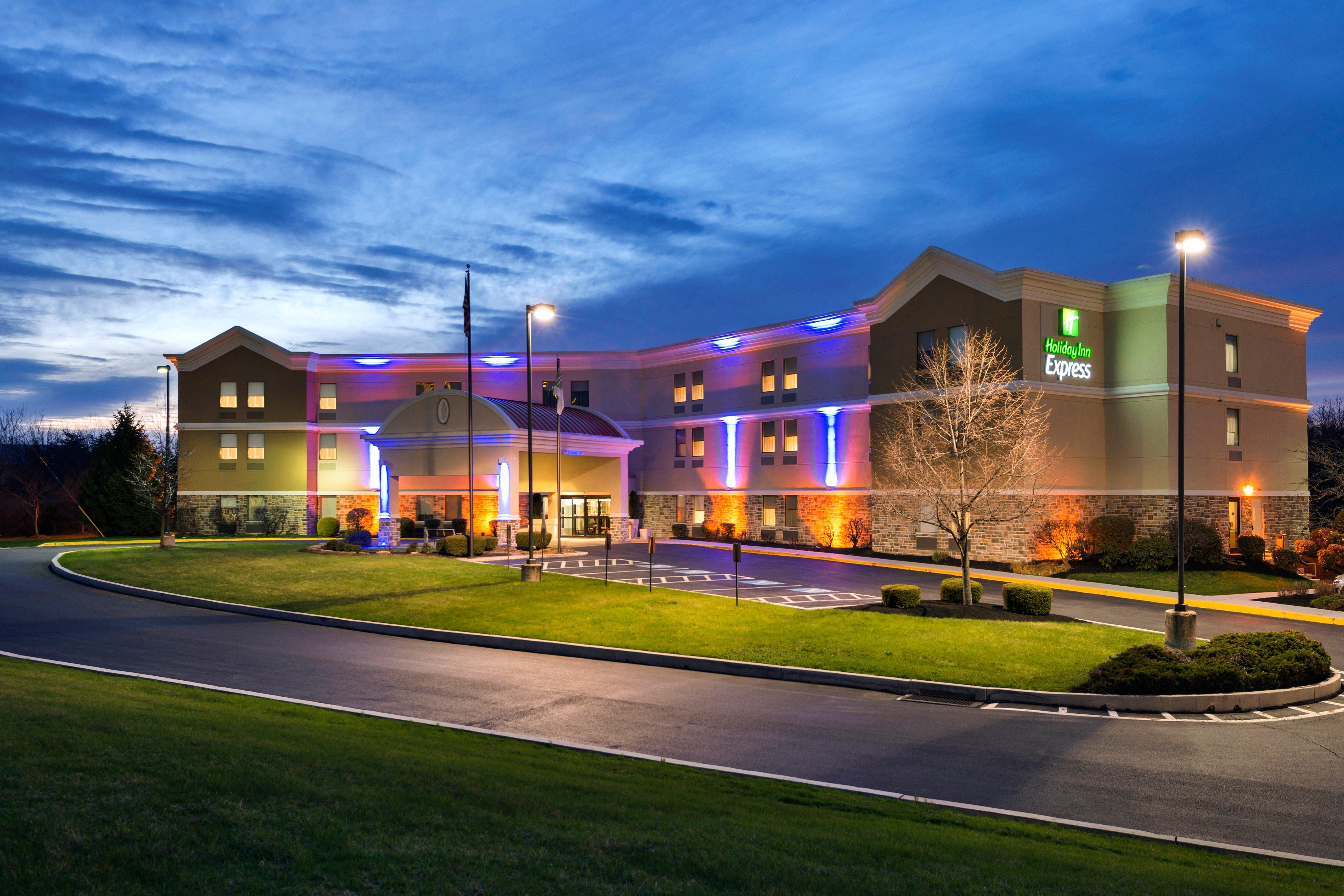 Holiday Inn Express Harrisburg Ne, An Ihg Hotel Manadahill Exterior photo